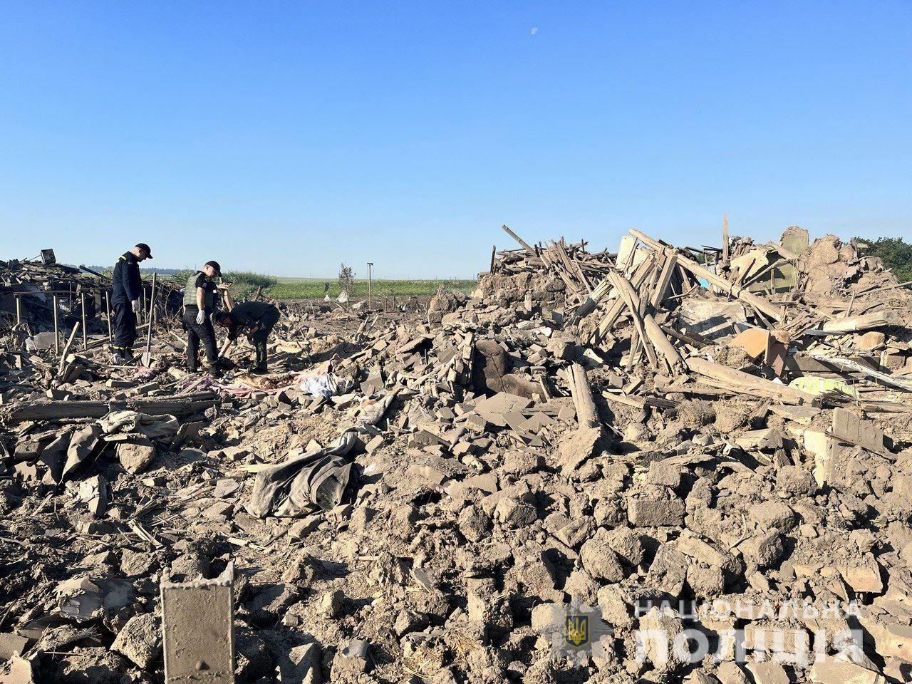 На Донеччині за 18 червня росіяни зруйнували 36 цивільних будівель. Є загиблий та поранені мирні мешканці (ФОТО)