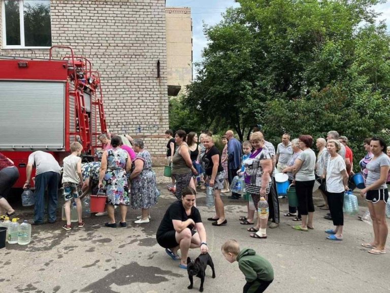 Води у Покровську, Мирнограді та районі все ще немає. Знову вимкнули електроенергію