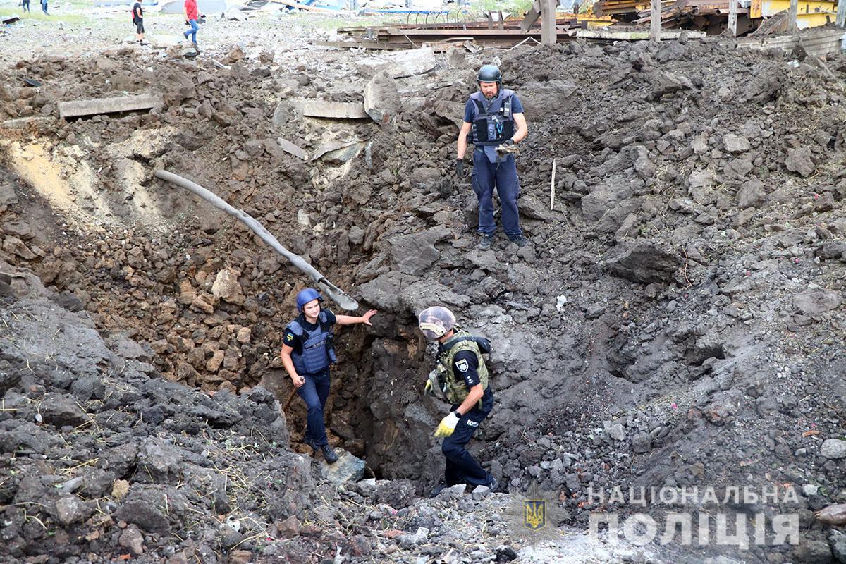 За 15 июня россияне разрушили более 40 домов в Донецкой области. Где стреляли россияне 1