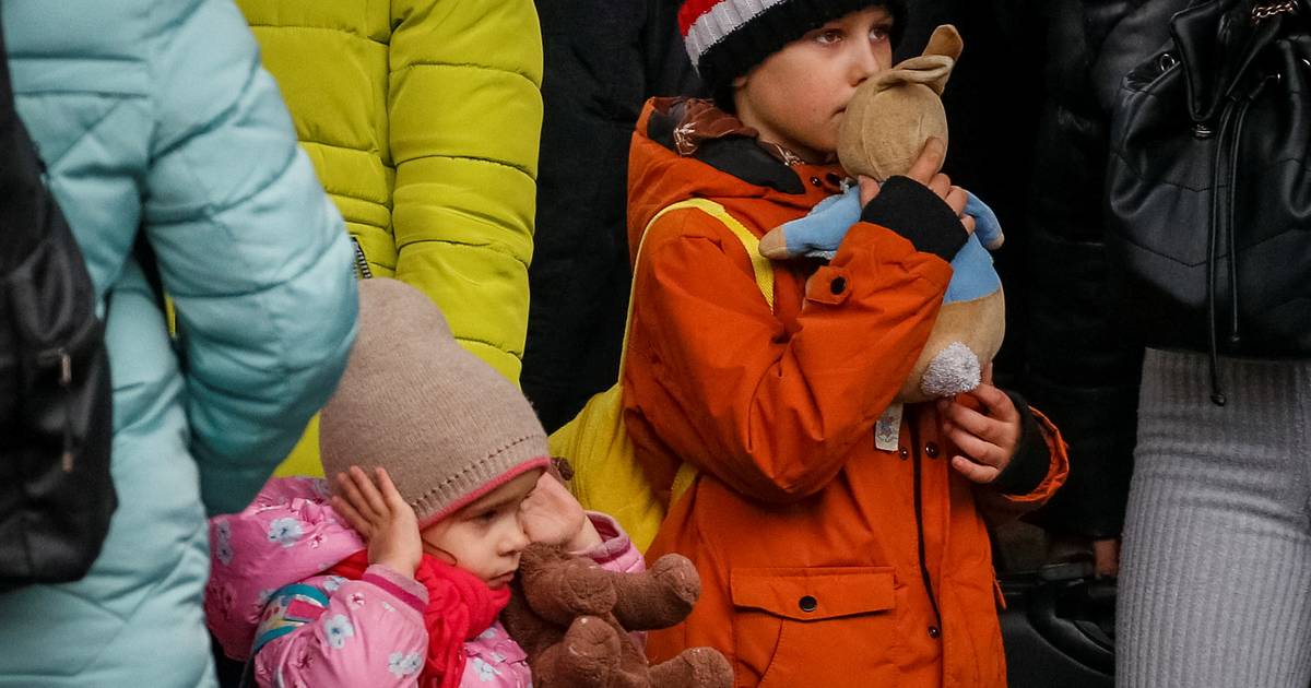 Изображение к публикацииЖизнь во время войны: какие права и возможности у ребенка-переселенца