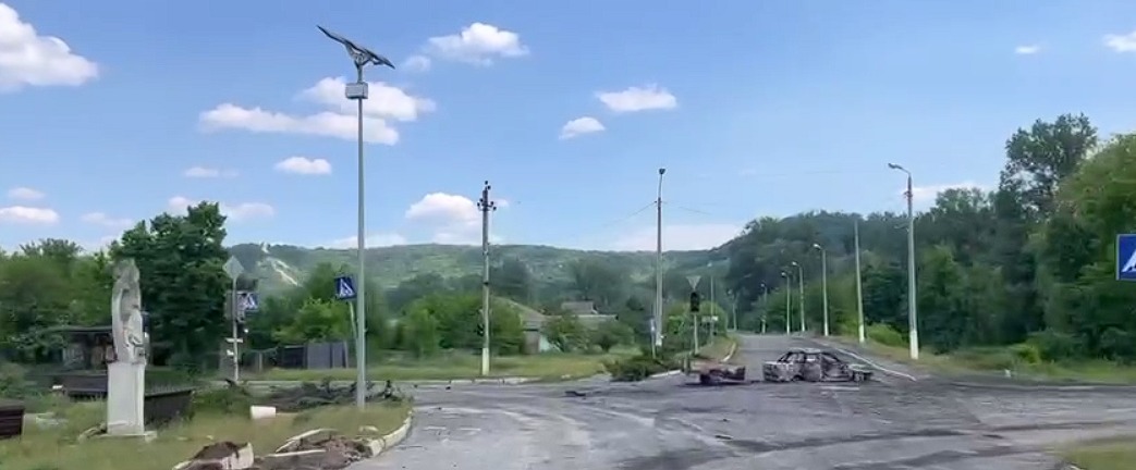 Мер Святогірська в новому відео дякує армії РФ та каже, що місто і лавра не постраждали. Це не так (фото) 2