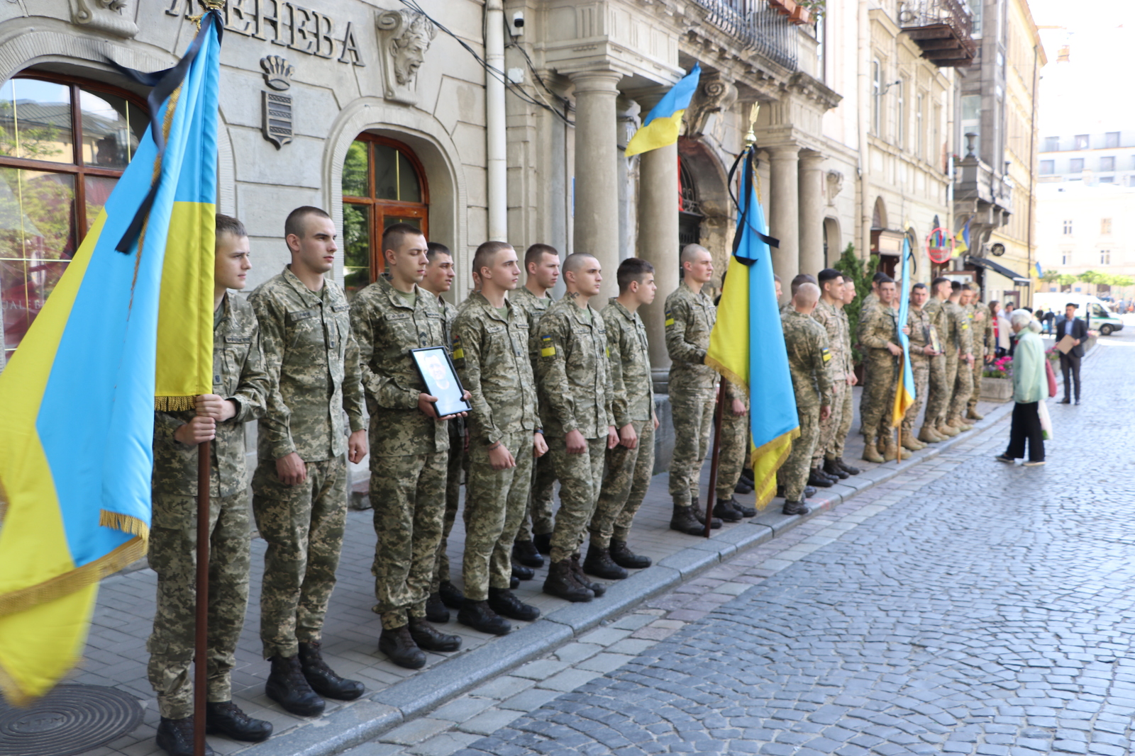 Погиб за Украину. Почитаем минутой молчания бойца 24 ОМБр Петра Цимбалюка 1