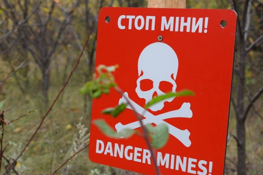 Розмінування в кредит: аграріям Донецької області пропонують позику на очищення полів від вибухівки
