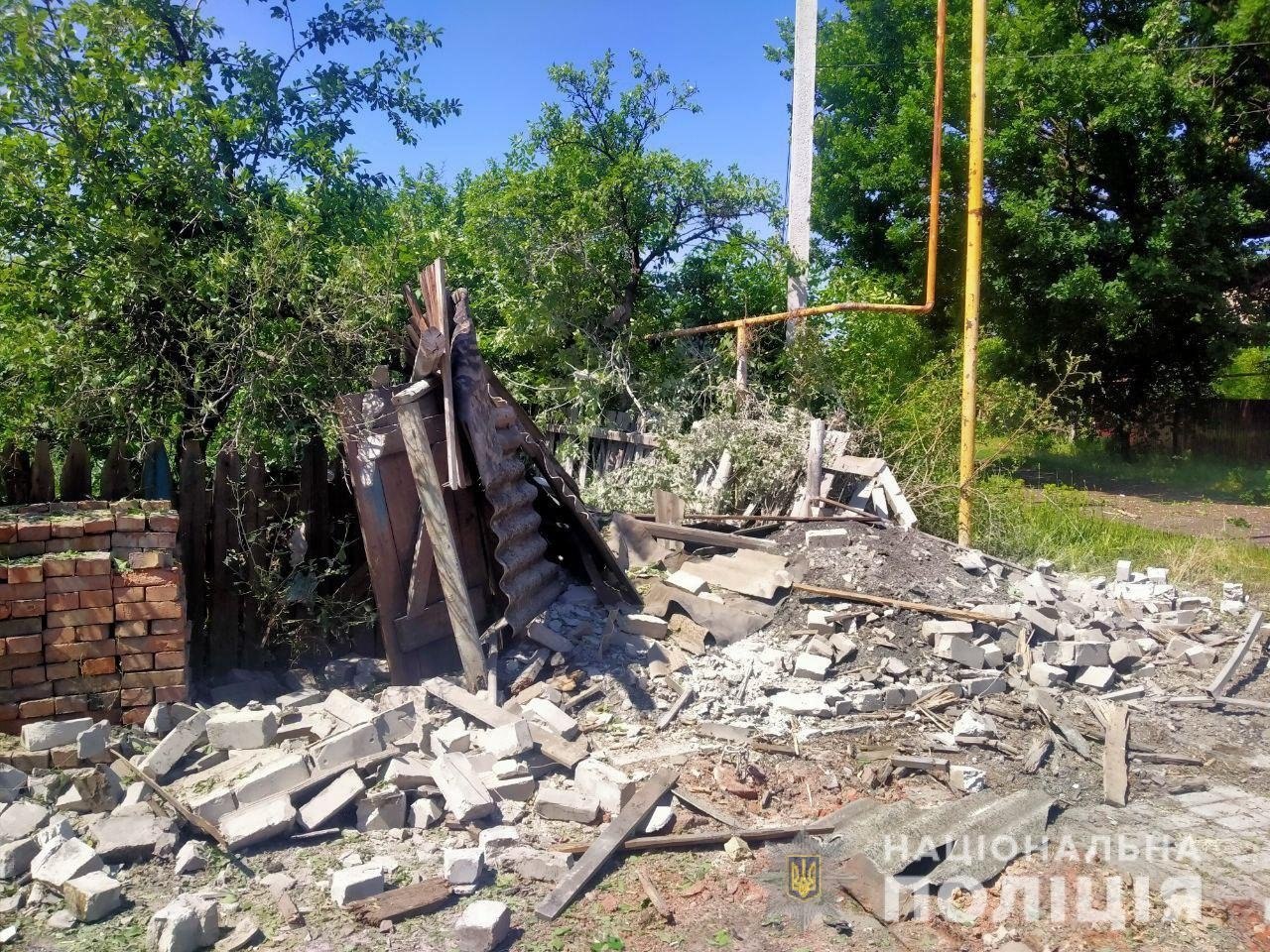 последствия обстрелов армии РФ 2 июня в Донецкой области