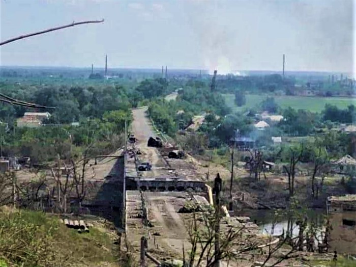 В Луганской области россияне пытались блокировать Лисичанск и штурмовали окрестности 3 населенных пунктов, — Сергей Гайдай