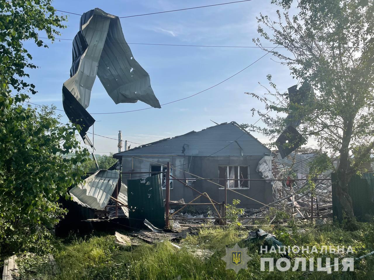 Из-за обстрелов россиян повреждена Святогорская лавра и еще 23 гражданских объекта Донецкой области, — полиция 6