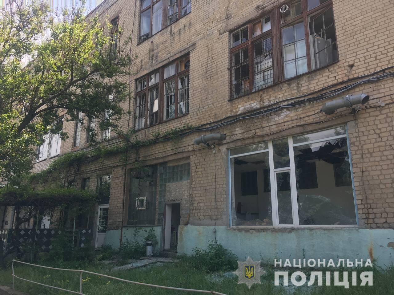 Через обстріли росіян пошкоджена Святогірська лавра та ще 23 цивільні об’єкти Донеччини, — поліція 7