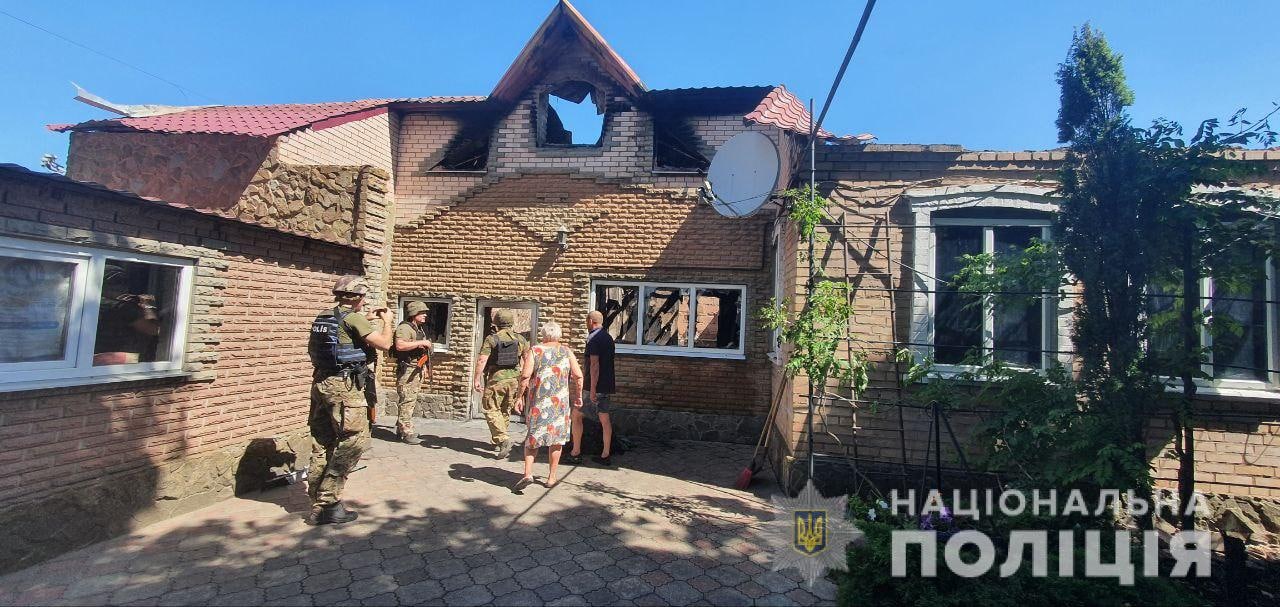 11 июня Россия убила 2 и ранила 10 жителей Донецкой области. За день зафиксировали 7 атак по городам и селам 4