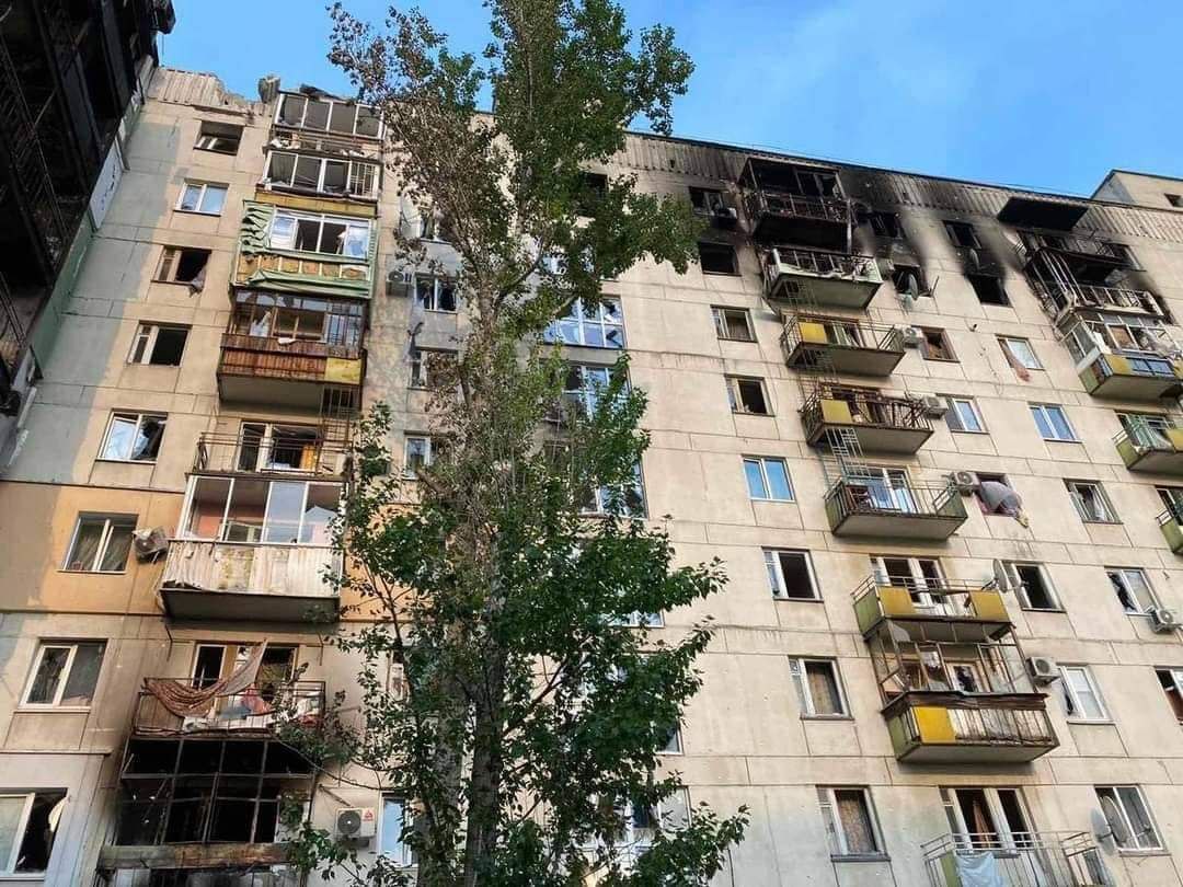 В Лисичанске от обстрелов погибли 3 человека, во Врубовке оккупанты разрушили 11 домов