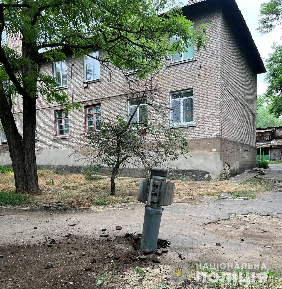 За 15 июня россияне разрушили более 40 домов в Донецкой области. Где стреляли россияне 3