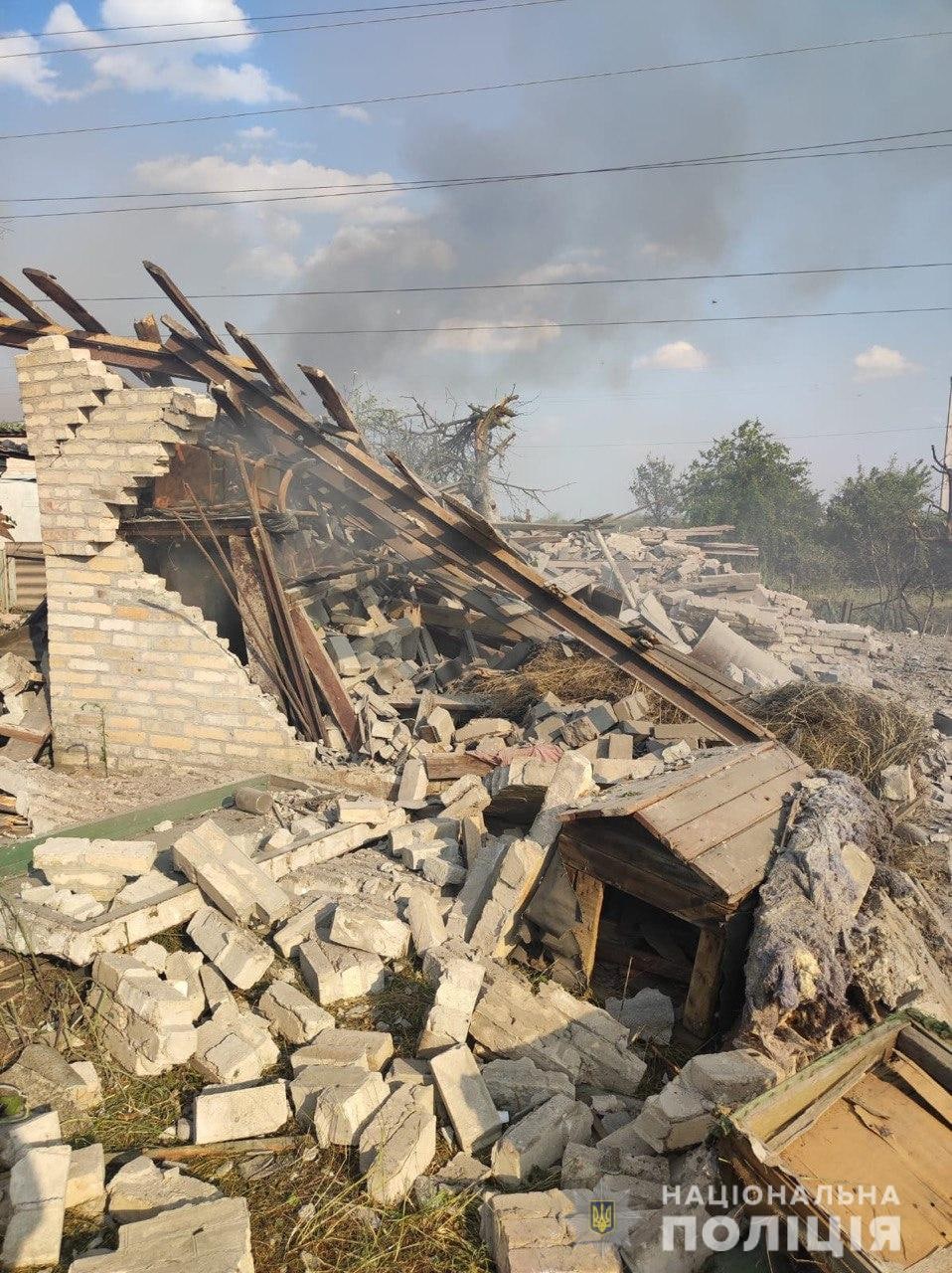 Окупанти завдали майже 20 ударів по містах і селищах Донеччини. Є загиблі та поранені  6