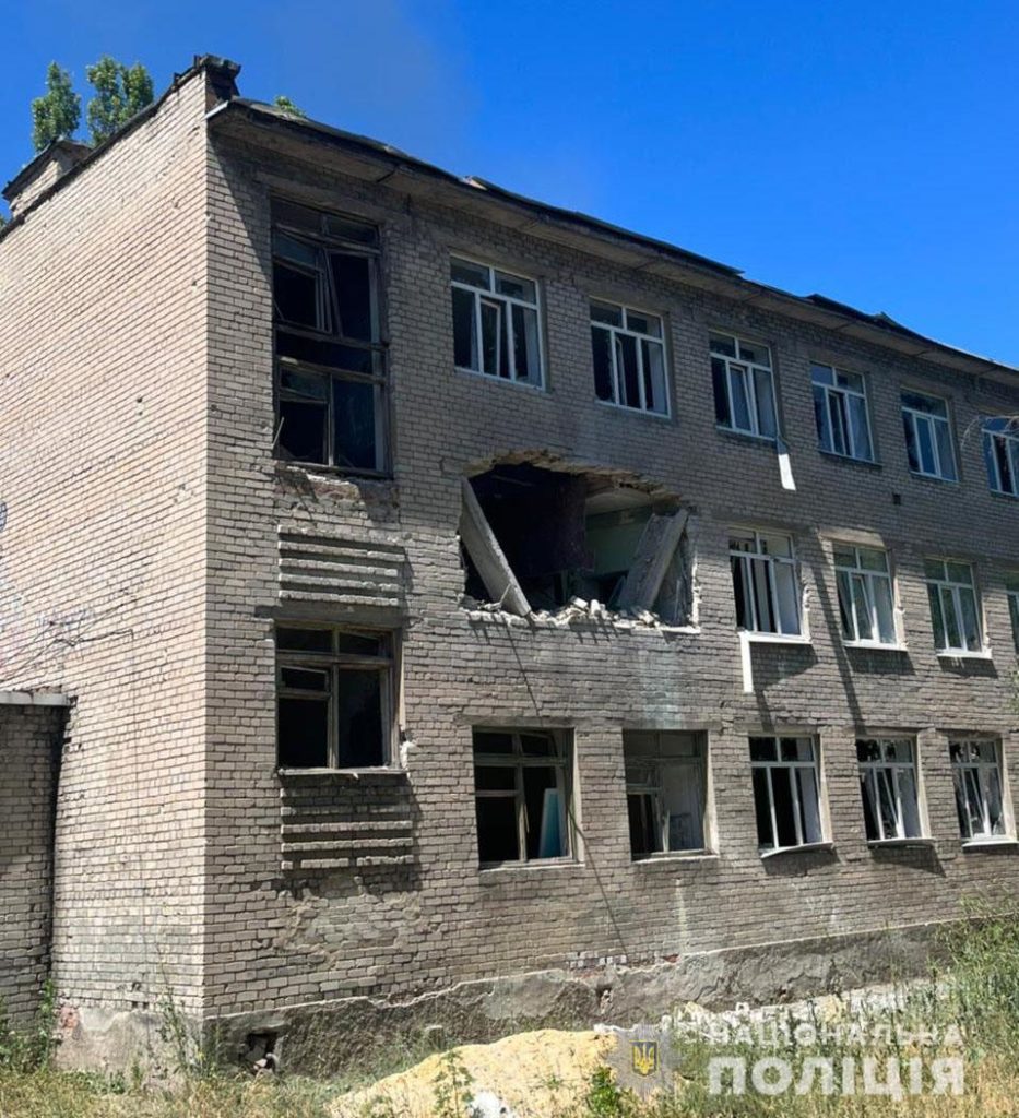 Загинули 4 людей: 2 липня окупанти обстріляли 18 населених пунктів на Донеччині (ФОТО) 2