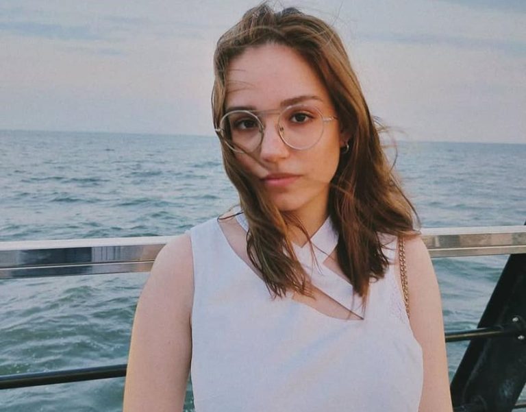 Хвилина мовчання: згадаймо 20-річну маріупольчанку Тетяну Котлубей, яка загинула у рідному місті