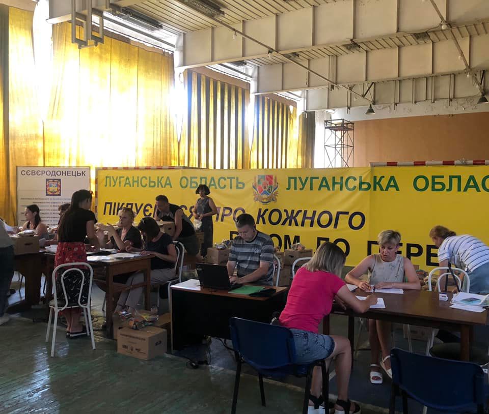 У Дніпрі розпочав роботу гуманітарний хаб для переселенців з Луганщини