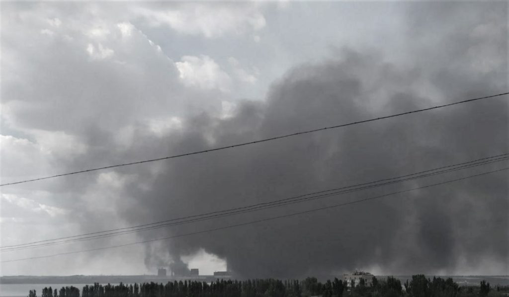 В Светлодарске горит Углегорская ТЭС. Какова ситуация в громаде (ФОТО)