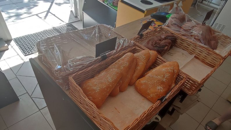 Як сімейна пекарня вихала з Торецька, але продовжує возити туди хліб з Дніпра