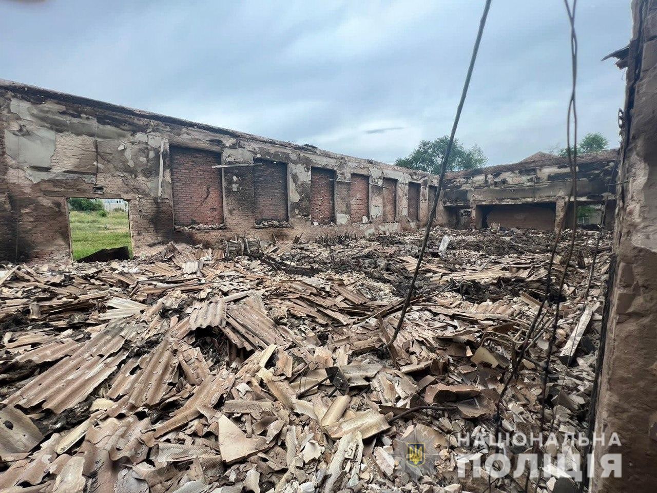 разбомбленные гаражи в Донецкой области