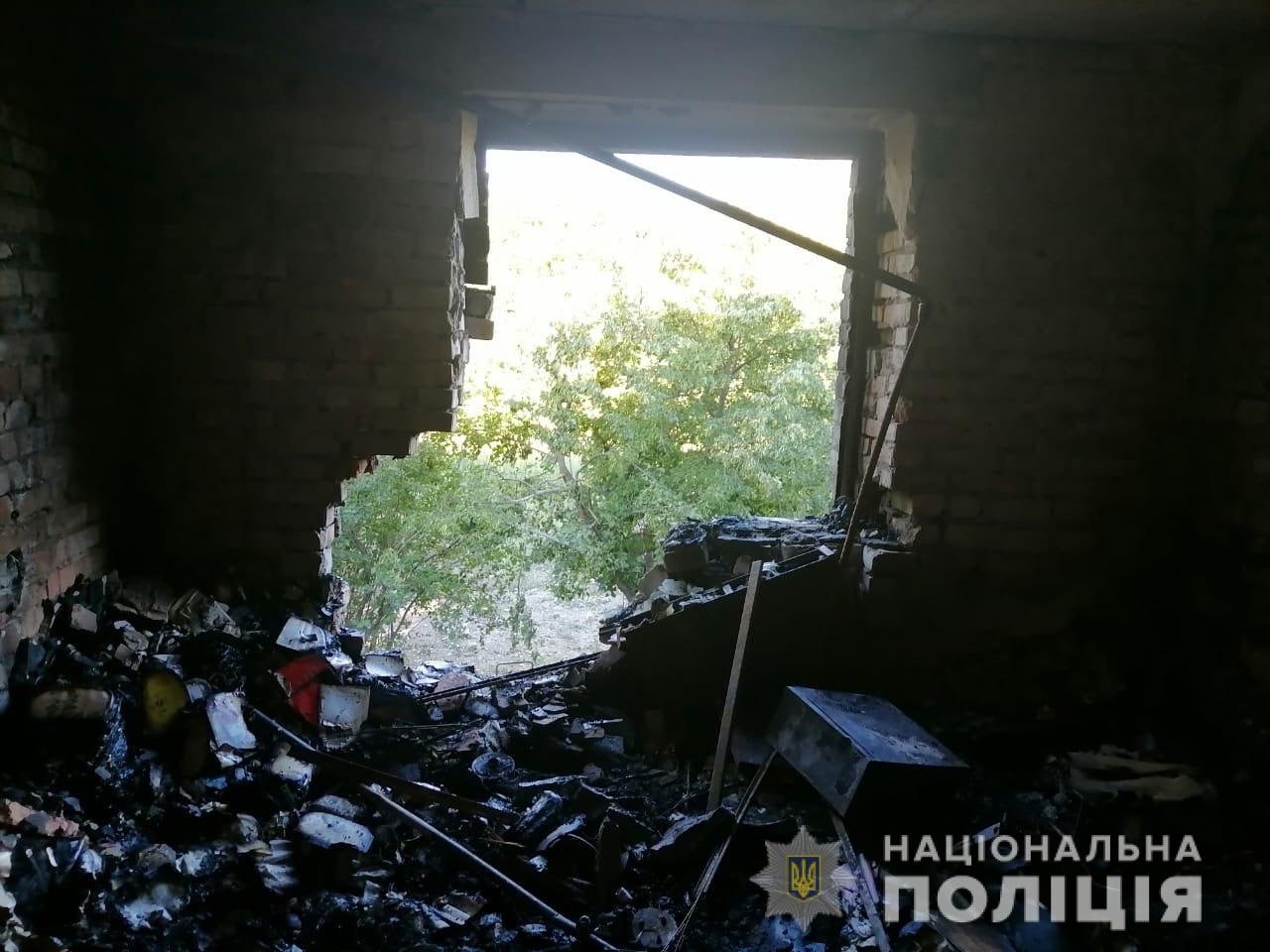 зруйнована будівля в Донецькій області