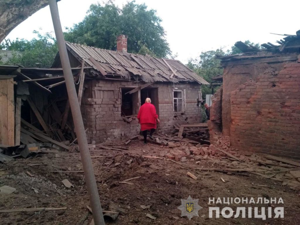 Під ударом росіян опинилися 9 населених пунктів Донеччини. Загинули 2 мешканців, серед 2 поранених є дитина (ФОТО)