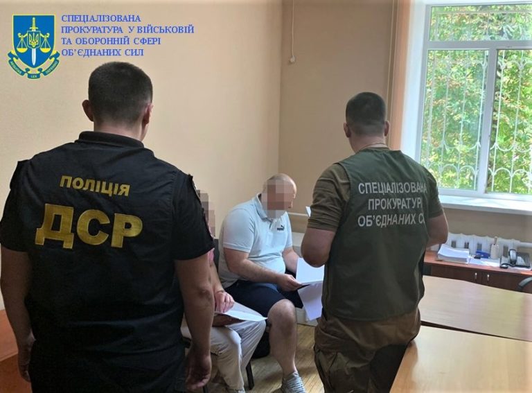 Вкрали гроші на оборону міста: у привласненні коштів підозрюють очільника Костянтинівської міськради  та керівника КП