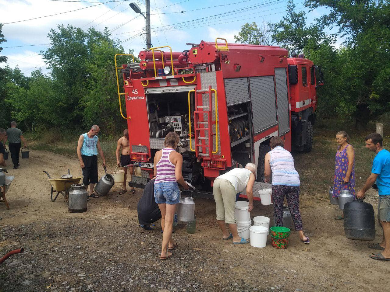 Зображення до посту У Торецькій громаді досі є лише привізна вода, відновити водопостачання не вдається з лютого