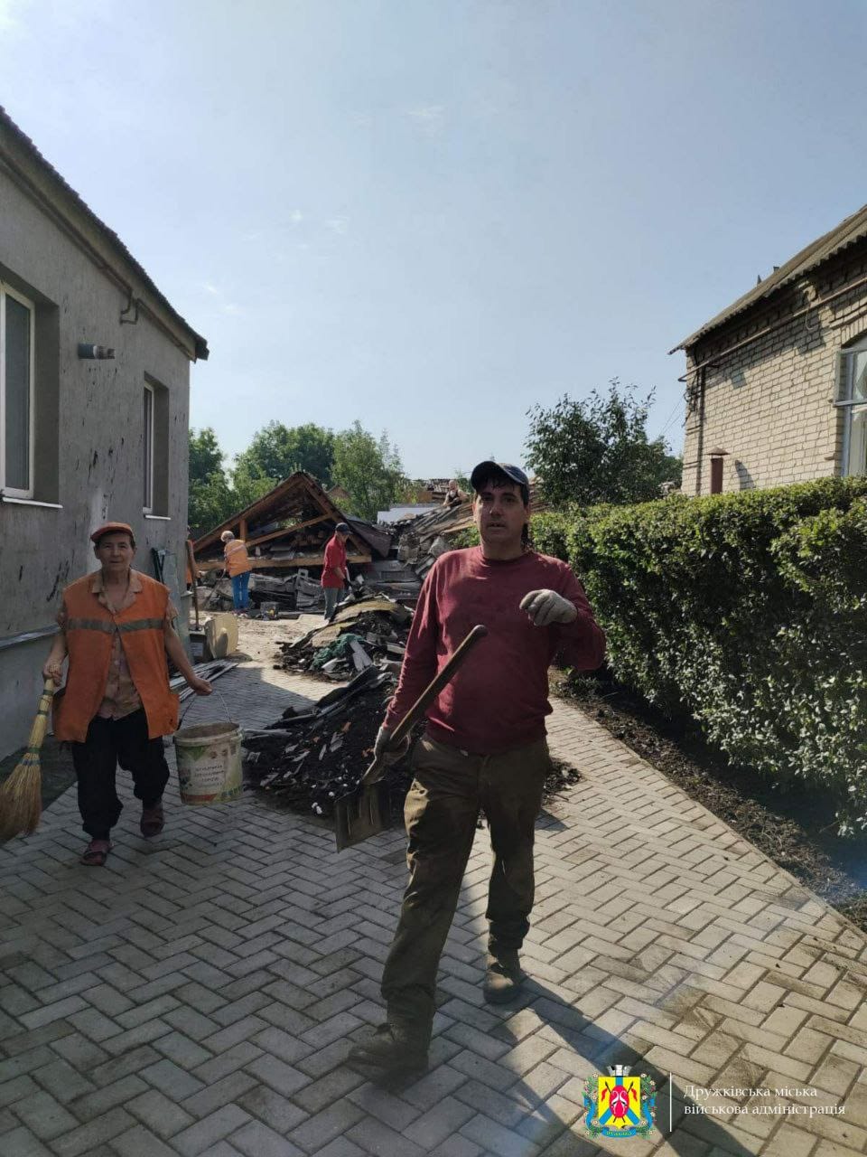 Оккупанты ударили по Дружковке и разрушили 10 гражданских домов (ФОТО, ВИДЕО) 6