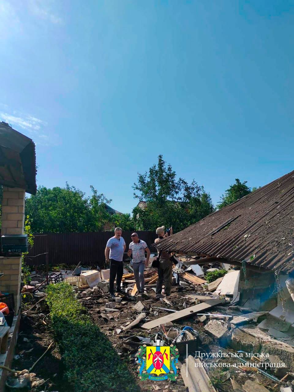Оккупанты ударили по Дружковке и разрушили 10 гражданских домов (ФОТО, ВИДЕО) 5