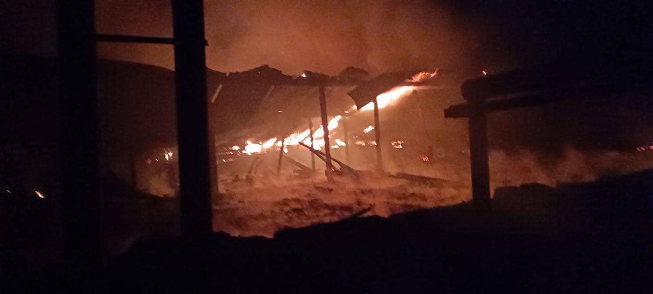 Оккупанты снова обстреляли склад в центральной части Бахмута