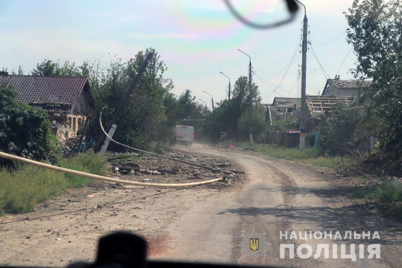 З Сіверська, по якому щодня летить понад 200 снарядів, вдалося вивезти ще кількох людей 1