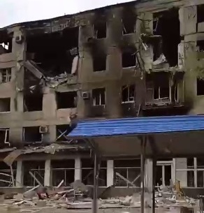У Маріуполі окупанти збираються знести ще 9 будинків. Більшість — по вулиці Новоросійській (адреси, фото) 11