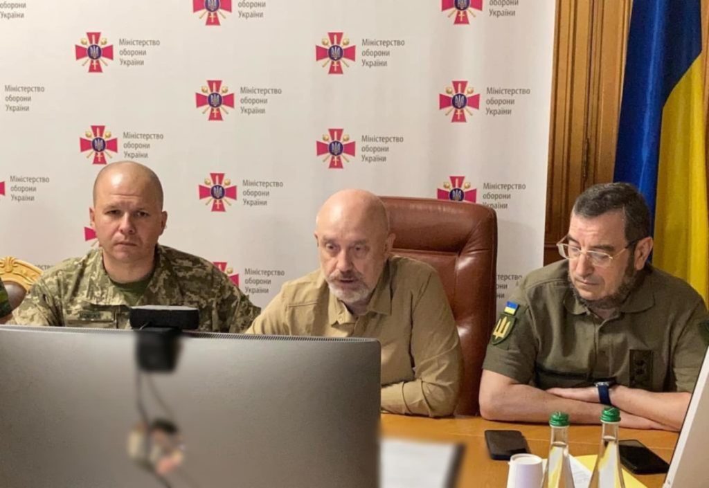 Україна проситиме країн-учасниць “Рамштайн” допомогти покарати військових злочинців з РФ