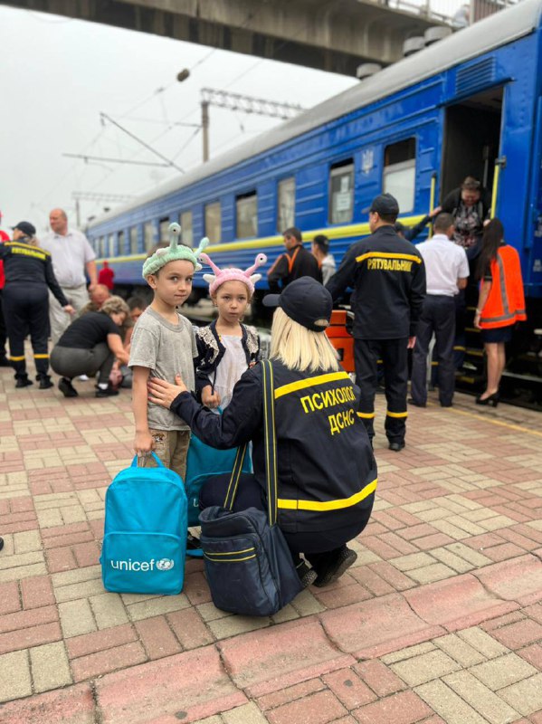 До Кропивницького прибув перший евакуаційний потяг з Донеччини. Ним виїхали 136 людей (ФОТО) 5
