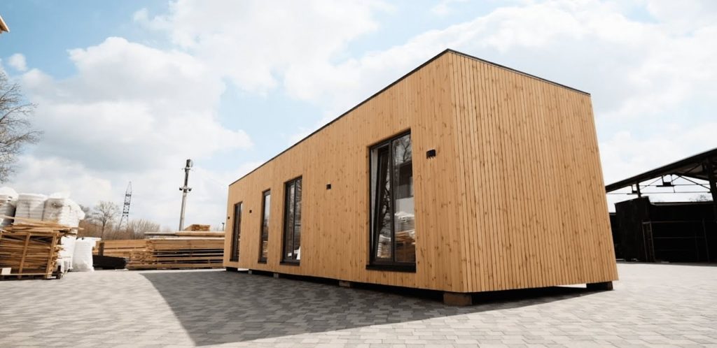 В Днепре для переселенцев из Мариуполя построят центр семейного отдыха с модульным жильем