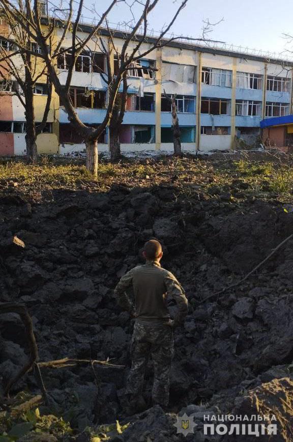 На Донеччині окупанти вбили 5 цивільних та обстріляли 16 населених пунктів