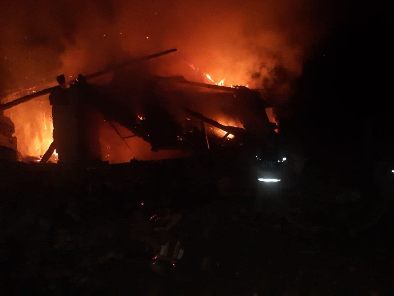В Славянске российские оккупанты уничтожили частный дом 1
