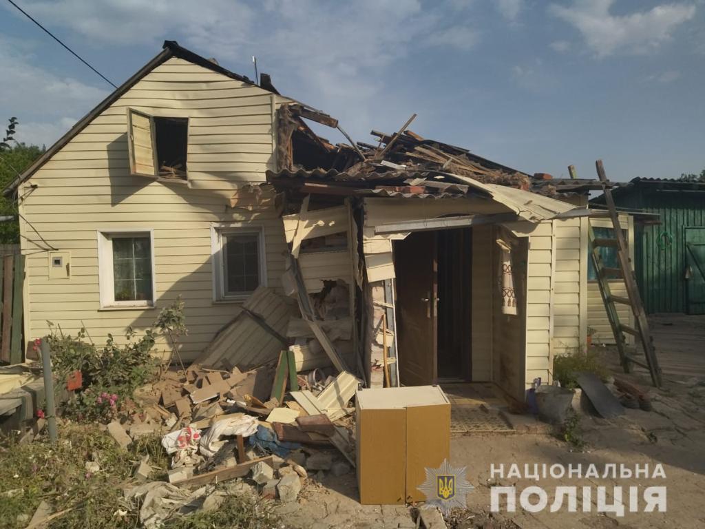 Доба на Донеччині: росіяни вбили двох місцевих та пошкодили понад 30 цивільних об’єктів (ФОТО)