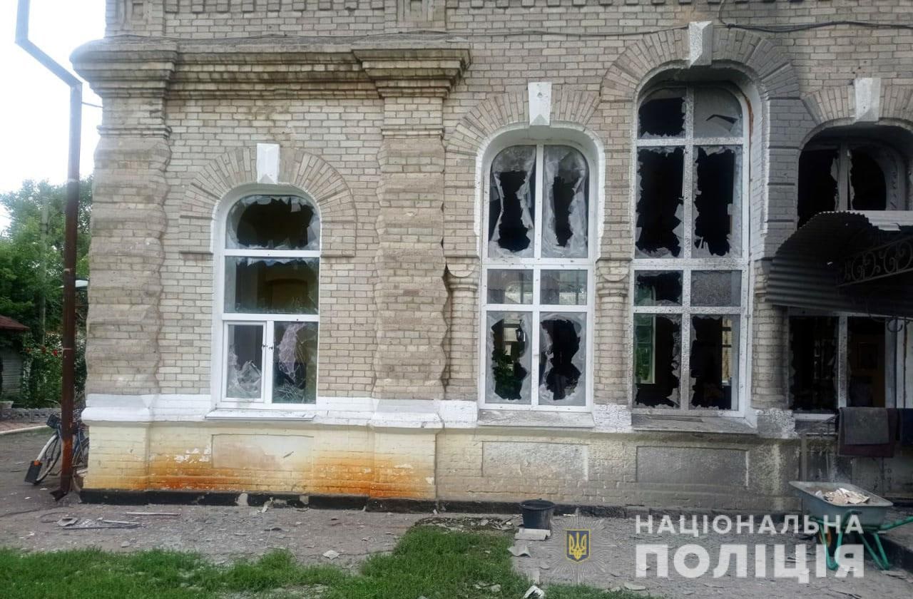 зруйнований приватний будинок в Донецькій області