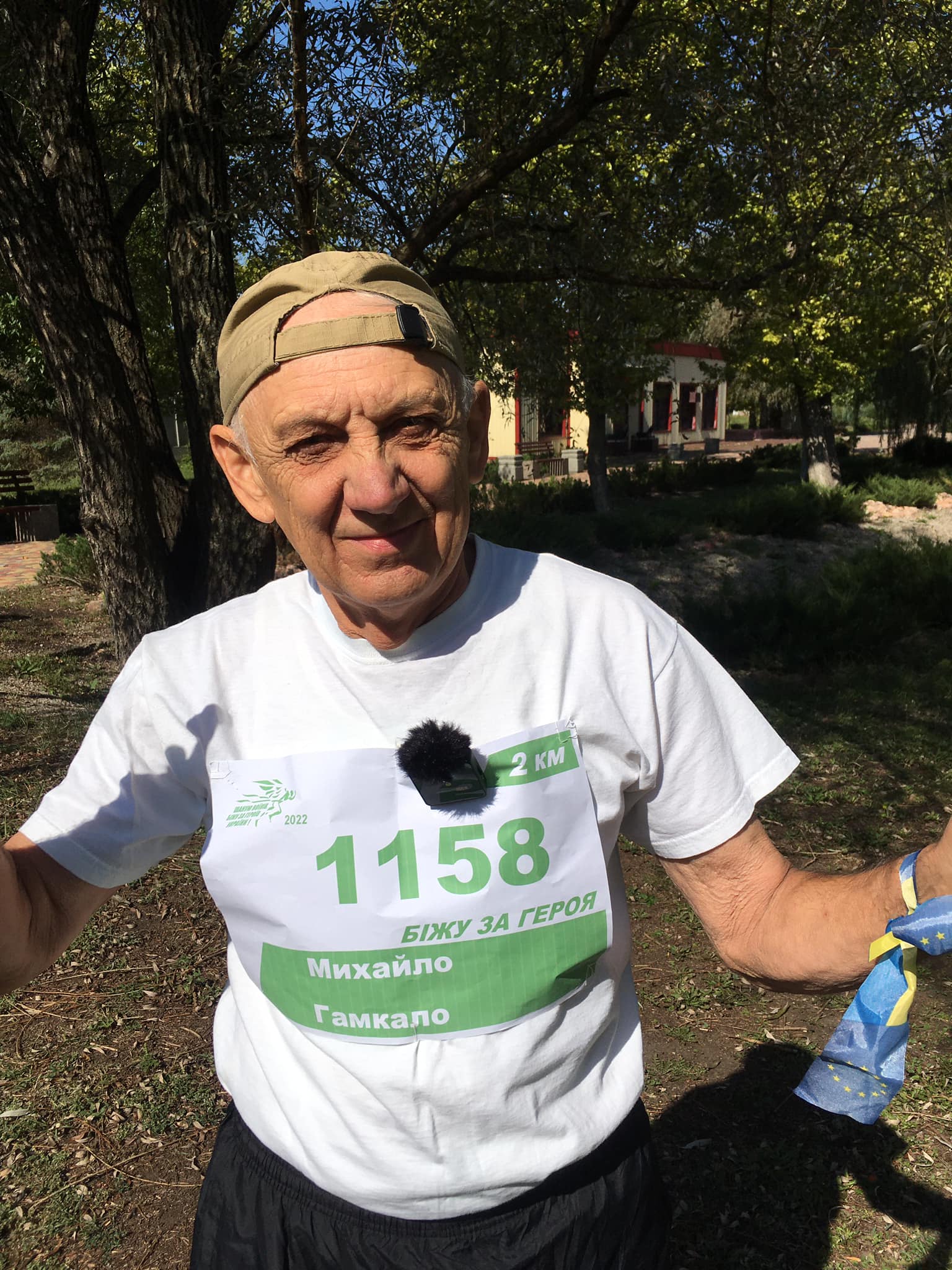 “Чту воинов, бегу за героя”: 70-летний преподаватель из Славянска пробежал 2 километра в память о погибшем коллеге 1