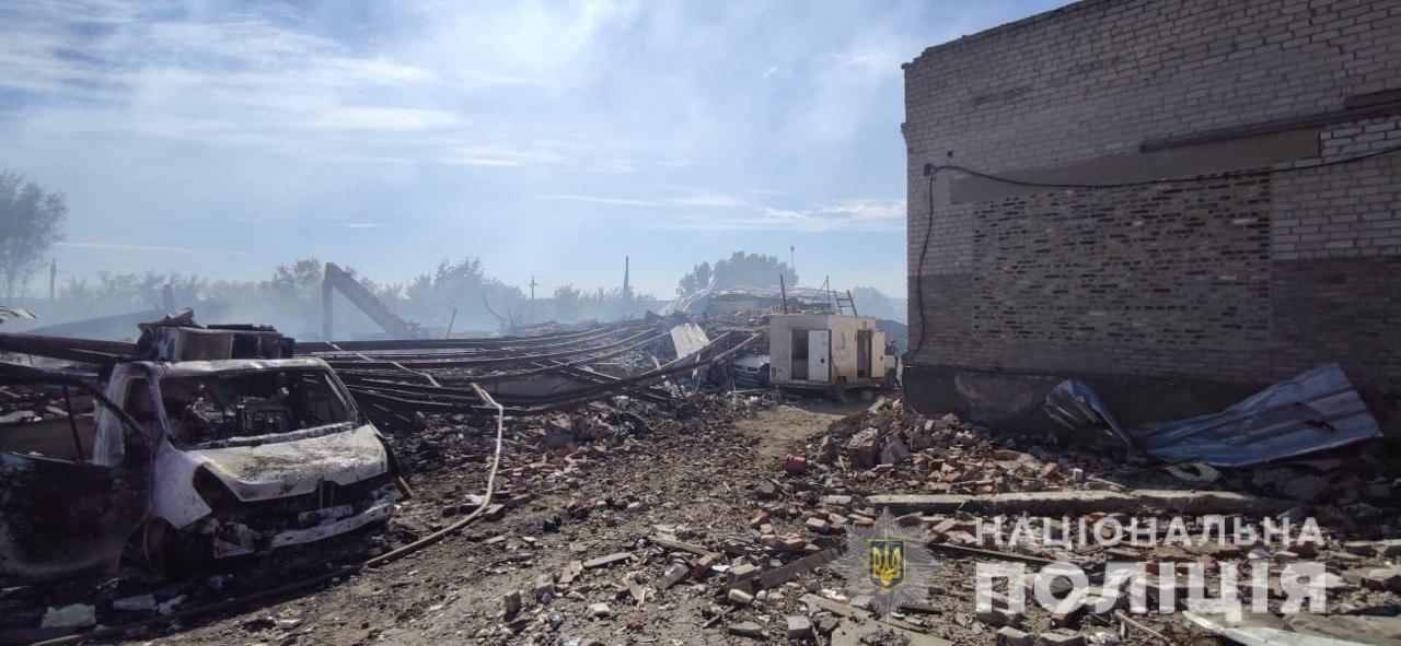 За сутки оккупанты обстреляли 11 населенных пунктов Донетчины, били по мирным объектам (ФОТО) 9