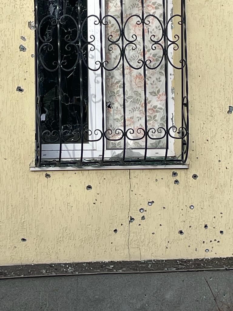 обстріляний будинок в Донецькій області