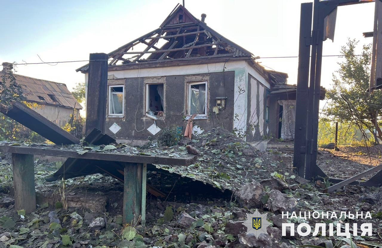 разрушенный частный дом в Донецкой области
