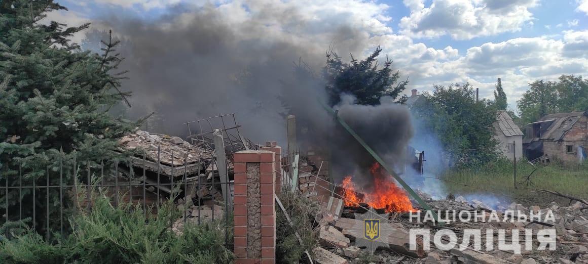 8 вересня окупанти обстріляли Донеччину 26 разів, зруйнували щонайменше 39 житлових будинків (ФОТО) 4