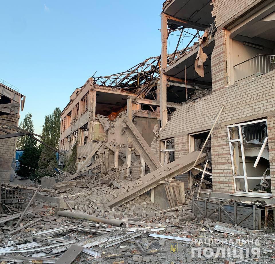 8 сентября оккупанты обстреляли Донетчину 26 раз, разрушили по меньшей мере 39 жилых домов (ФОТО) 10