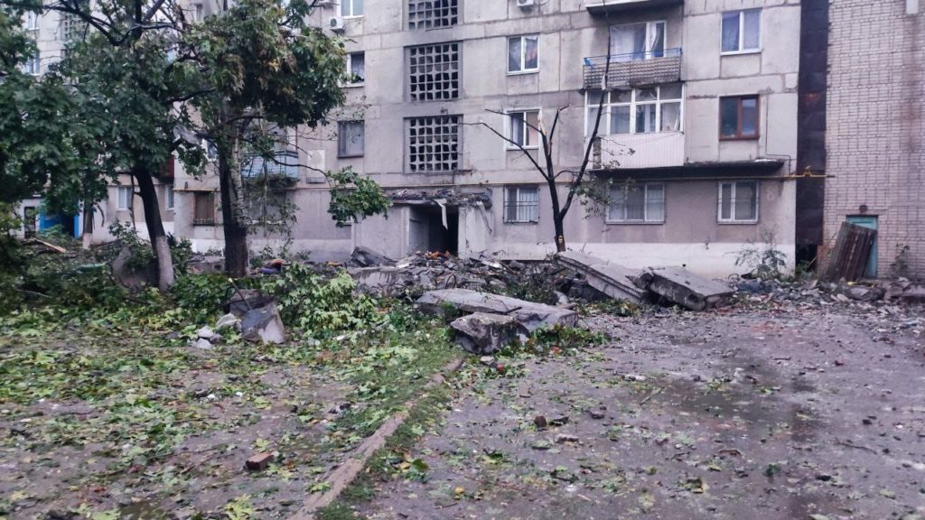 Есть погибшие и раненые: жилые районы Торецка дважды попали под обстрел оккупантов (ФОТО, ВИДЕО)