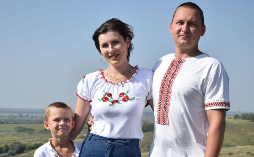 “Мы выбрали село”: как семья из Кременной выехала в село другой области и почему выбрали его для зимы