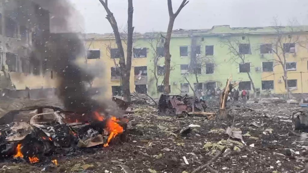 Оккупанты уничтожили или повредили почти 80 больниц в Донецкой области
