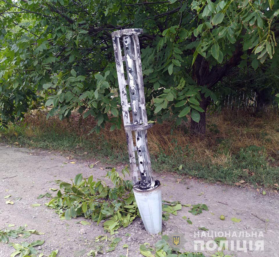 Окупанти обстріляли Донеччину: вбили трьох цивільних і пошкодили залізничні колії (ФОТО) 10