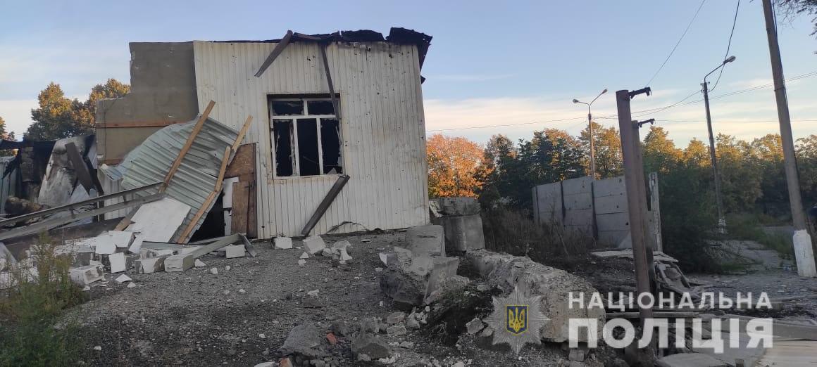 Окупанти обстріляли Донеччину: вбили трьох цивільних і пошкодили залізничні колії (ФОТО) 1