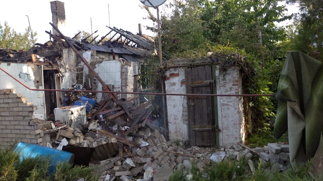 Росіяни обстріляли Торецьк: постраждала лікарня і приватні будинки (ФОТО) 1