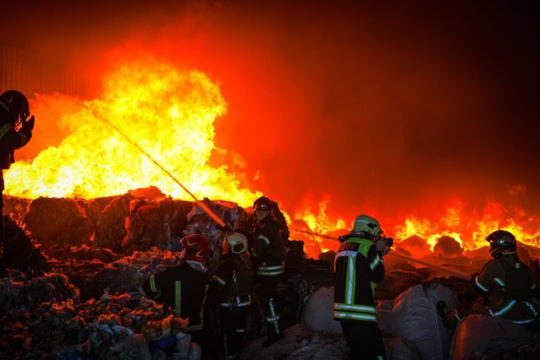 Упродовж декількох днів на Донеччині очікують найвищий рівень пожежної небезпеки: як захиститися